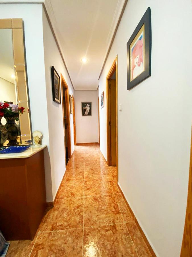 Rooms In Valencia Great Location In Shared Apartment Eksteriør billede
