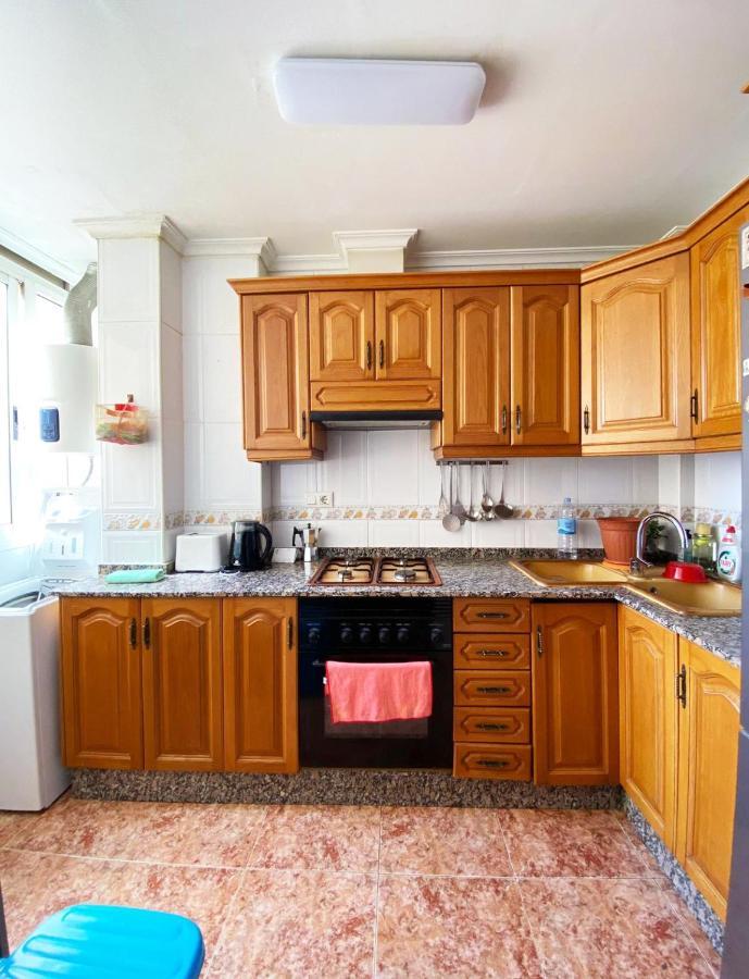 Rooms In Valencia Great Location In Shared Apartment Eksteriør billede