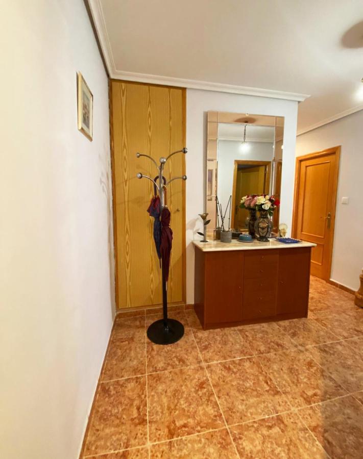 Rooms In Valencia Great Location In Shared Apartment Eksteriør billede