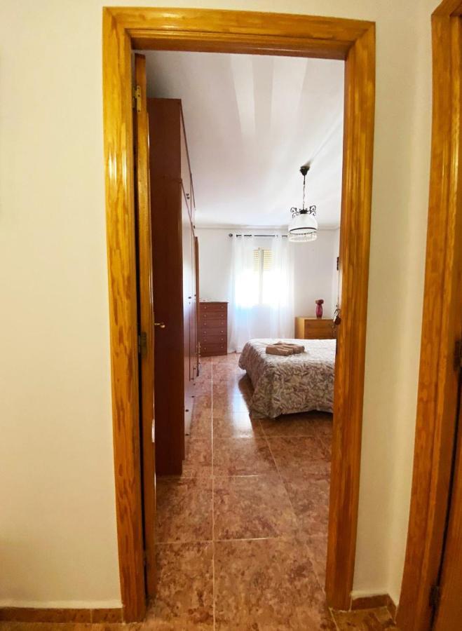 Rooms In Valencia Great Location In Shared Apartment Eksteriør billede